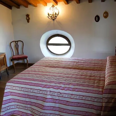Madonna Della Sanita Sleeps 14 With Pool And Wifi